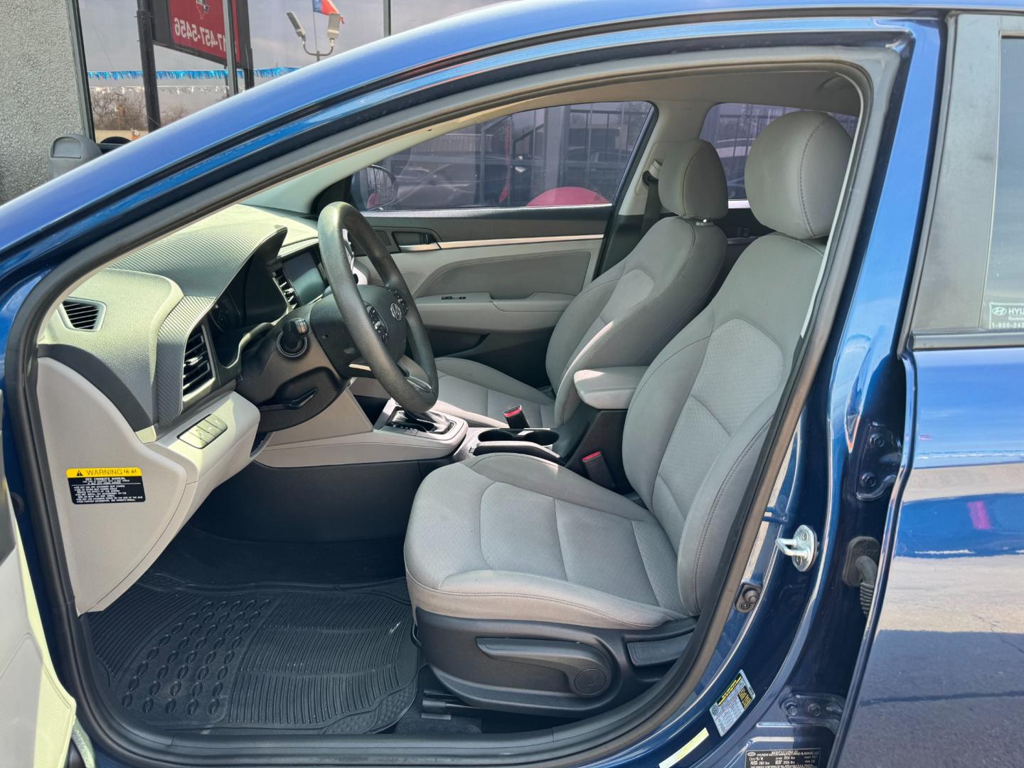 2019 BLUE HYUNDAI ELANTRA LIMITED; SEL (5NPD84LF9KH) , located at 5900 E. Lancaster Ave., Fort Worth, TX, 76112, (817) 457-5456, 0.000000, 0.000000 - Photo#8